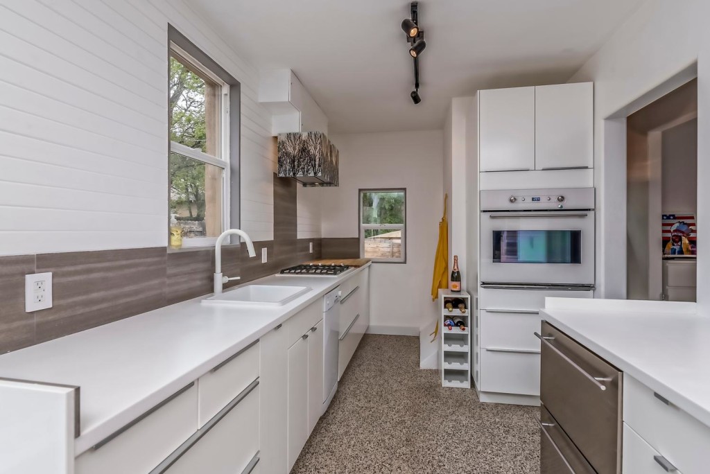 633 Colorado Blvd Denver CO-large-012-18-Kitchen-1498x1000-72dpi