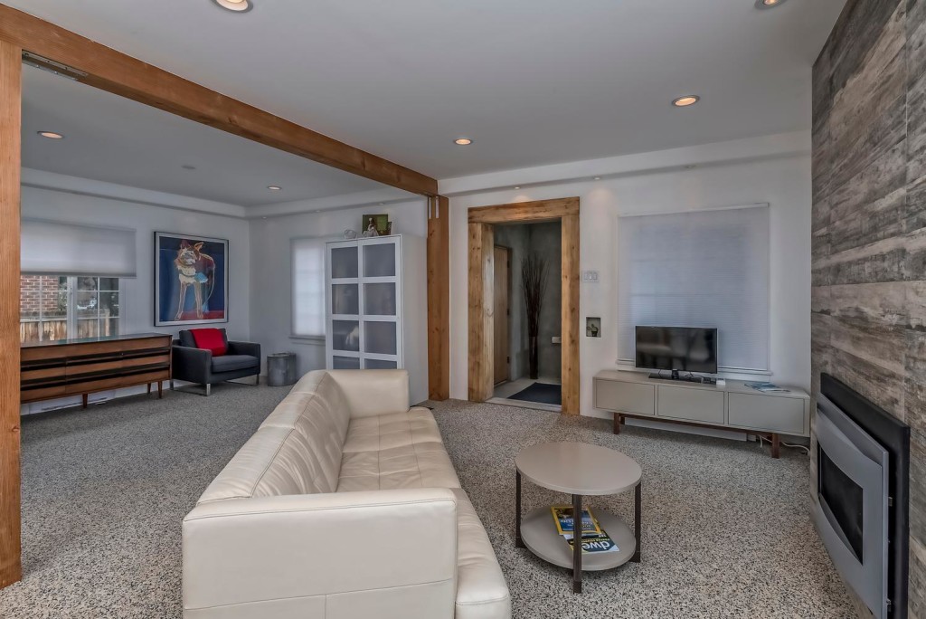 633 Colorado Blvd Denver CO-large-014-15-Family Room-1498x1000-72dpi